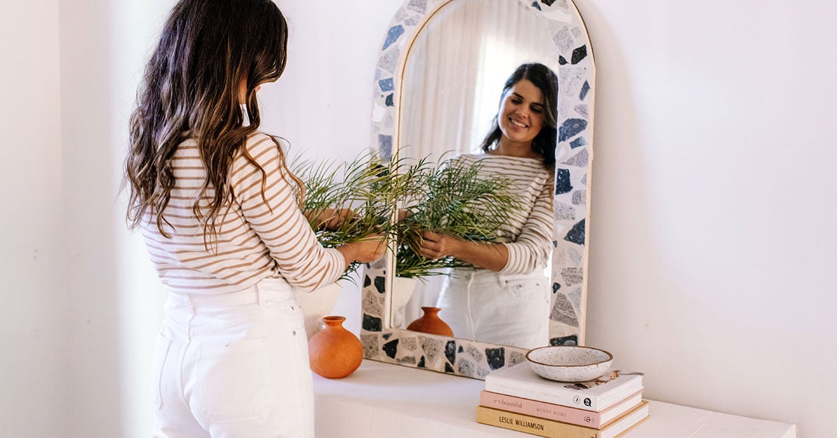 Make-Terrazzo-Mirror-With-Geneva-Vanderzeil