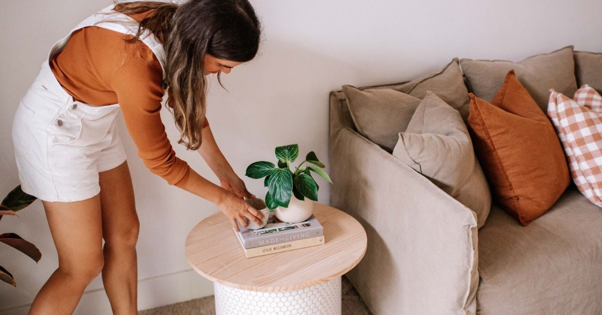 How to make a tiled side table