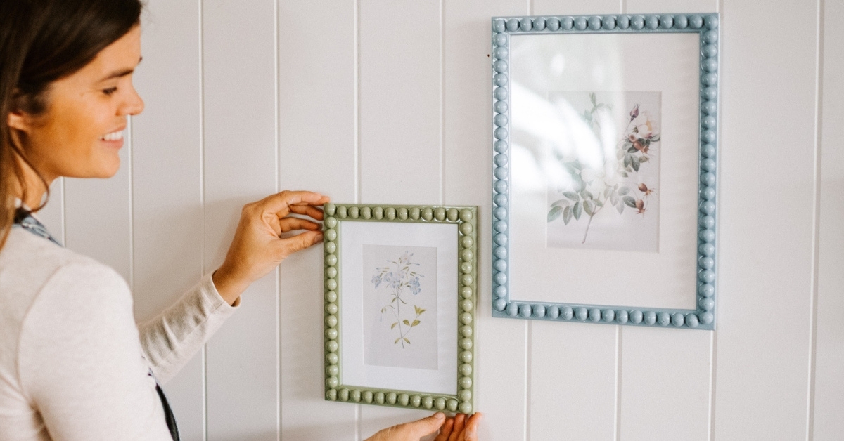 Making a Bobbin Frame with Geneva Vanderzeil - LJ Hooker